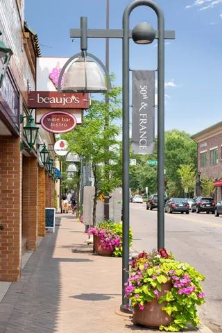 $2,295 | 4304 Beard Avenue South, Unit 2, Minneapolis, MN 55410