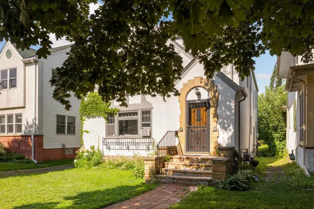 $2,295 | 4304 Beard Avenue South, Unit 2, Minneapolis, MN 55410