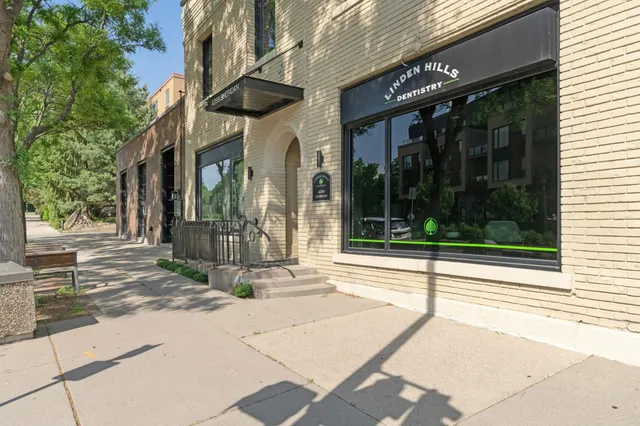 $2,295 | 4304 Beard Avenue South, Unit 2, Minneapolis, MN 55410