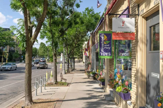 $2,295 | 4304 Beard Avenue South, Unit 2, Minneapolis, MN 55410