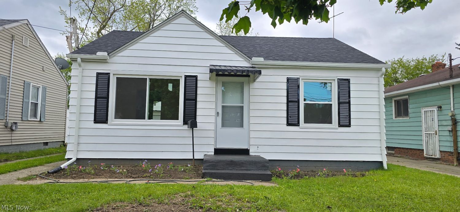 13347 Thornhope Road Cleveland, OH 44135 - Photo 1 of 15