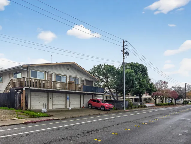 $2,450 | 409 West 18th Street, Unit B, Antioch, CA 94509