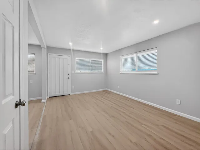 $2,450 | 409 West 18th Street, Unit B, Antioch, CA 94509