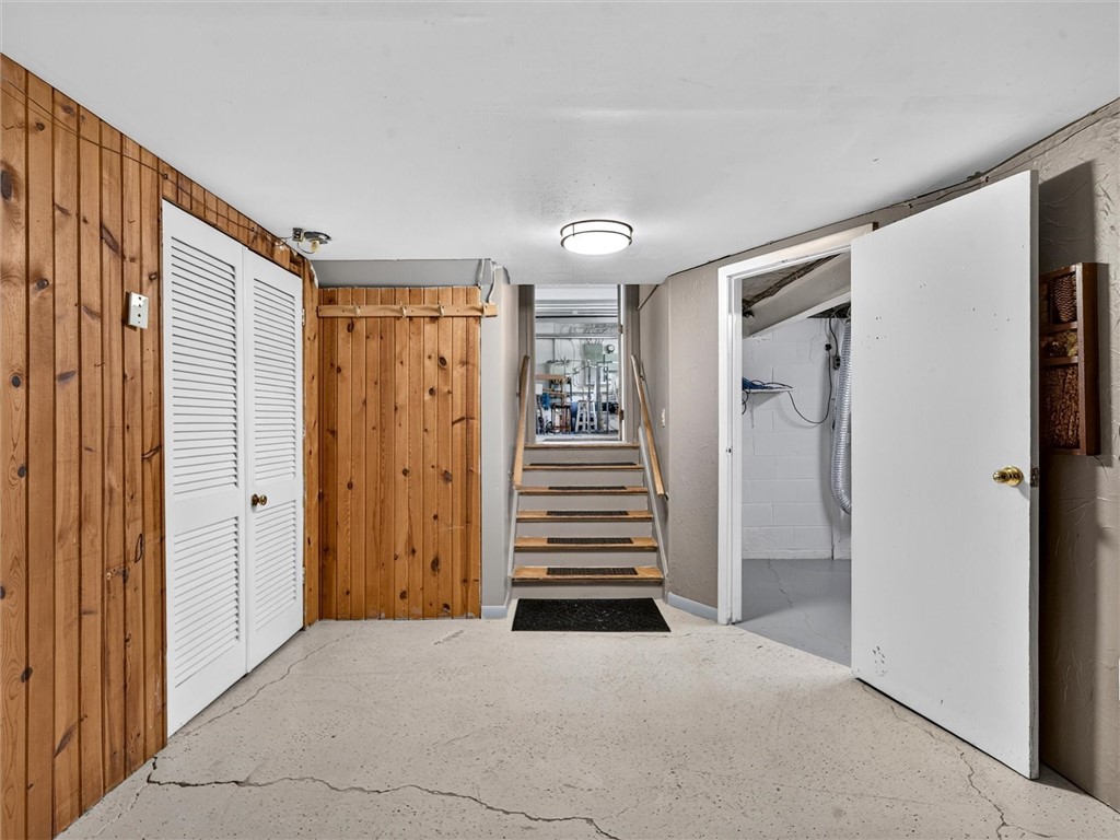 6 Far View Hills Road Brighton, NY 14620 - Photo 31 of 49 Lower level hallway