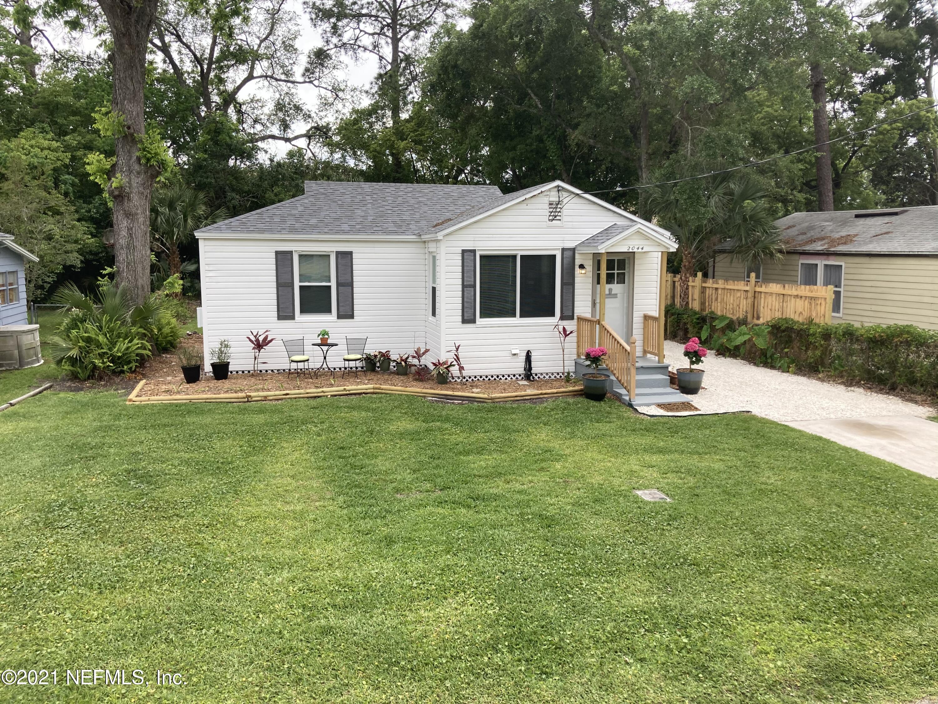 2044 Huntsford Road Jacksonville, FL 32207 - Photo 2 of 15 Welcome Home