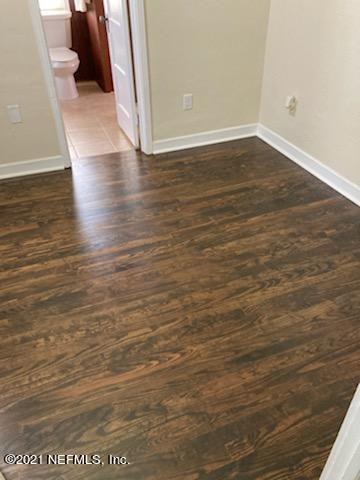2044 Huntsford Road Jacksonville, FL 32207 - Photo 7 of 15 Wood Flooring