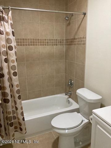 2044 Huntsford Road Jacksonville, FL 32207 - Photo 10 of 15 Bathroom