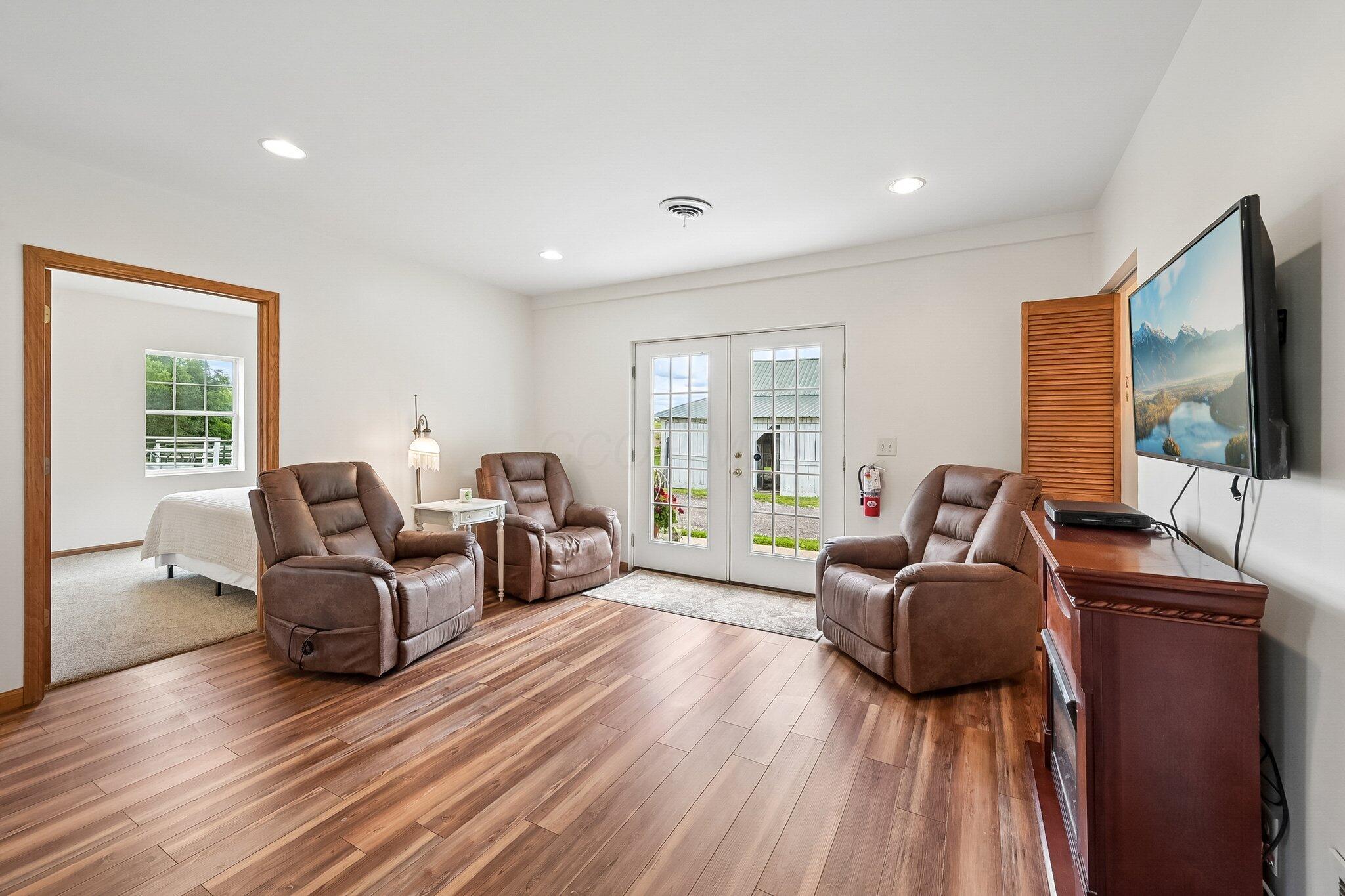 1053 Zion Road Southeast Lancaster, OH 43130 - Photo 74 of 123 75-web-or-mls-Zion Rd-S1606-045 - Copy