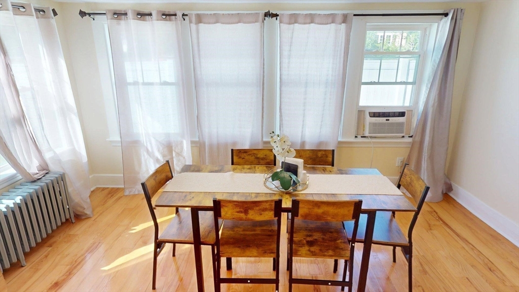266 Webster Street Worcester, MA 01603 - Photo 6 of 29