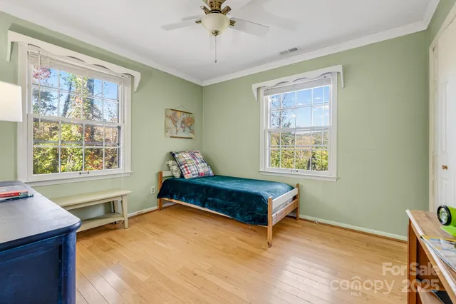 $635,000 | 203 Davis Mountain Road, Laurel Park, NC 28739