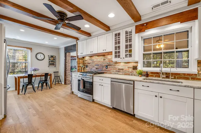 $635,000 | 203 Davis Mountain Road, Laurel Park, NC 28739