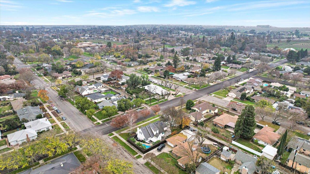 616 12th Street Colusa, CA 95932 - Photo 61 of 64 an aerial view of multiple house