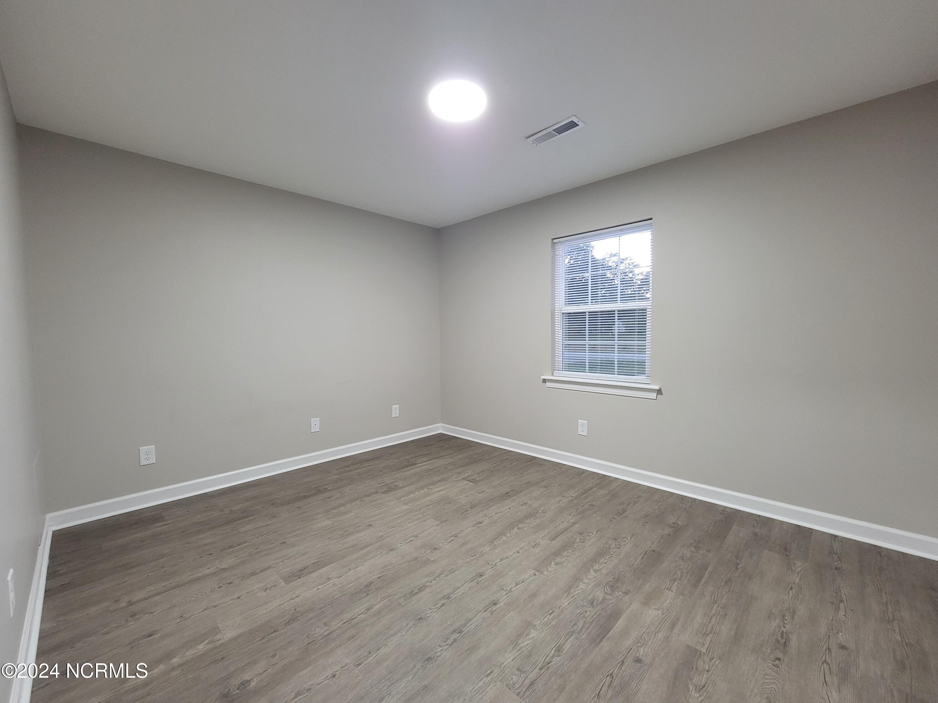 4097 Northeast College Street Ayden, NC 28513 - Photo 12 of 17 20241024_182556