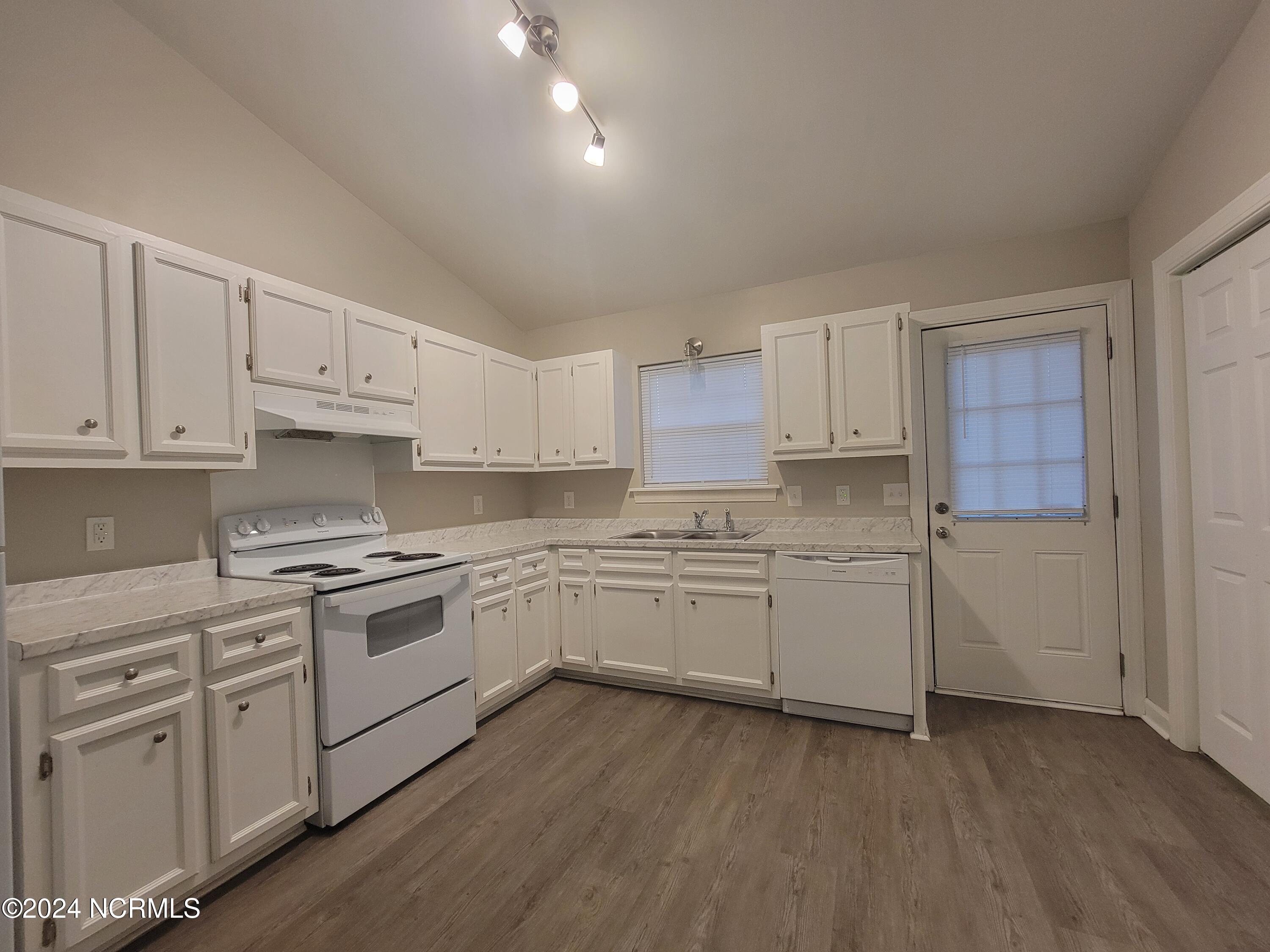 4097 Northeast College Street Ayden, NC 28513 - Photo 7 of 17 20241024_182430