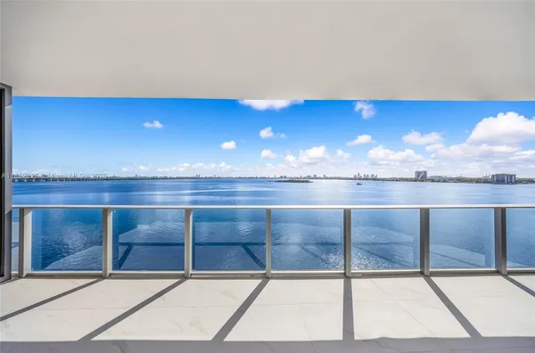 $8,200 | 700 Northeast 24th Street, Unit 502, Miami, FL 33137