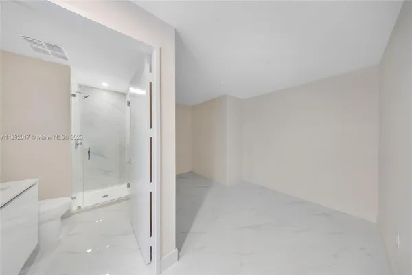 $8,200 | 700 Northeast 24th Street, Unit 502, Miami, FL 33137
