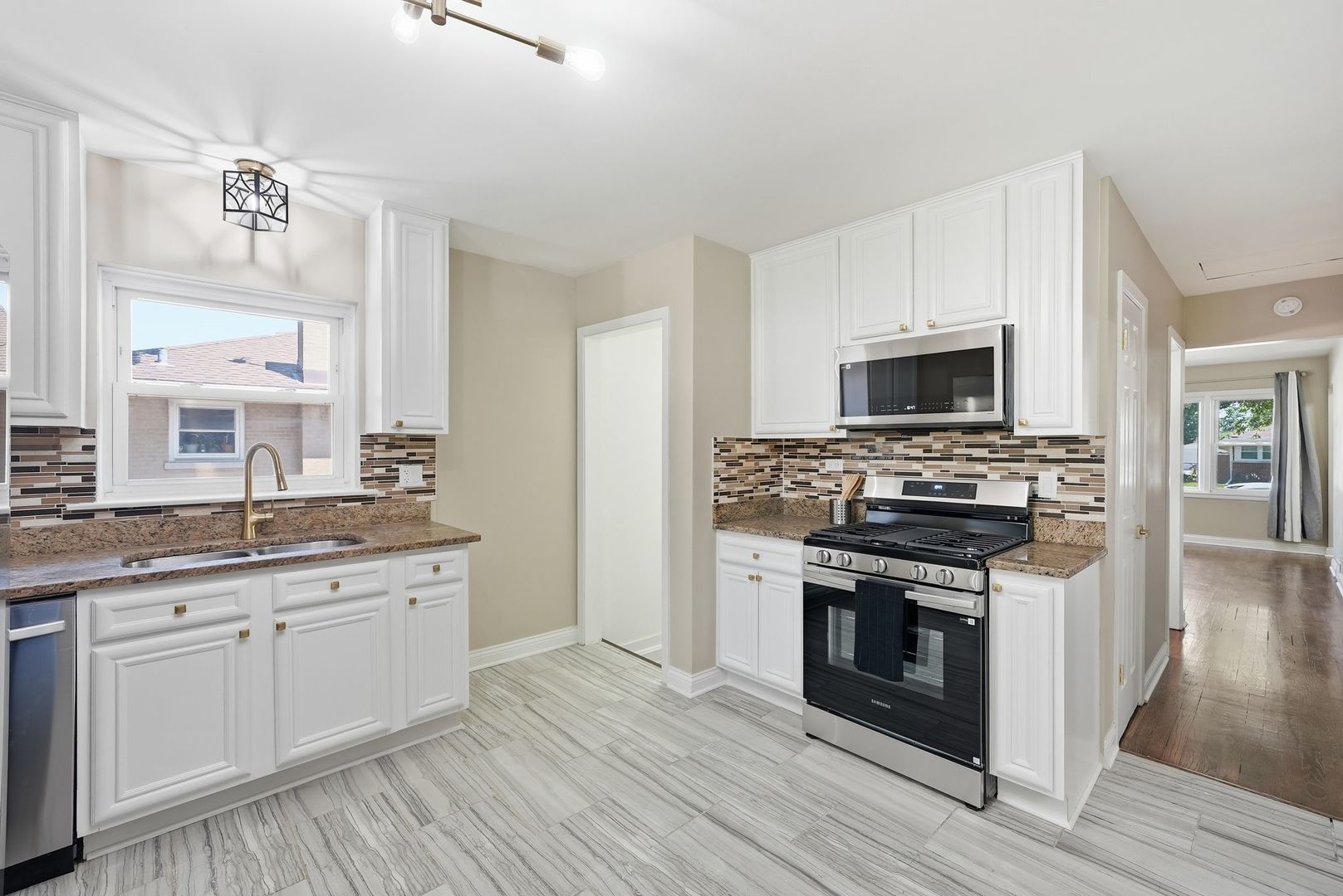 532 Clayton Road Hillside, IL 60162 - Photo 22 of 36