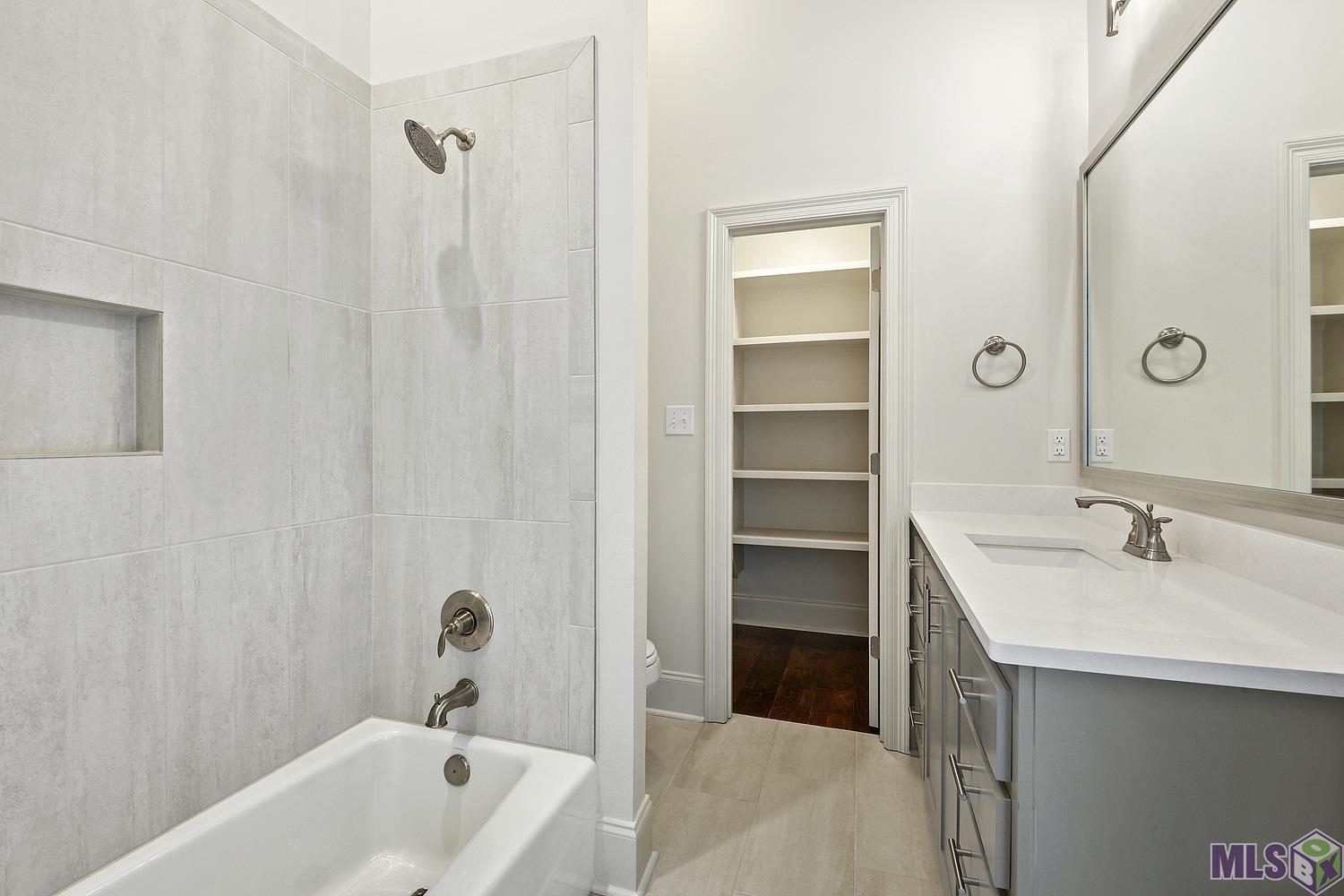 5324 Rue Des Jardin Baton Rouge, LA 70808 - Photo 13 of 25