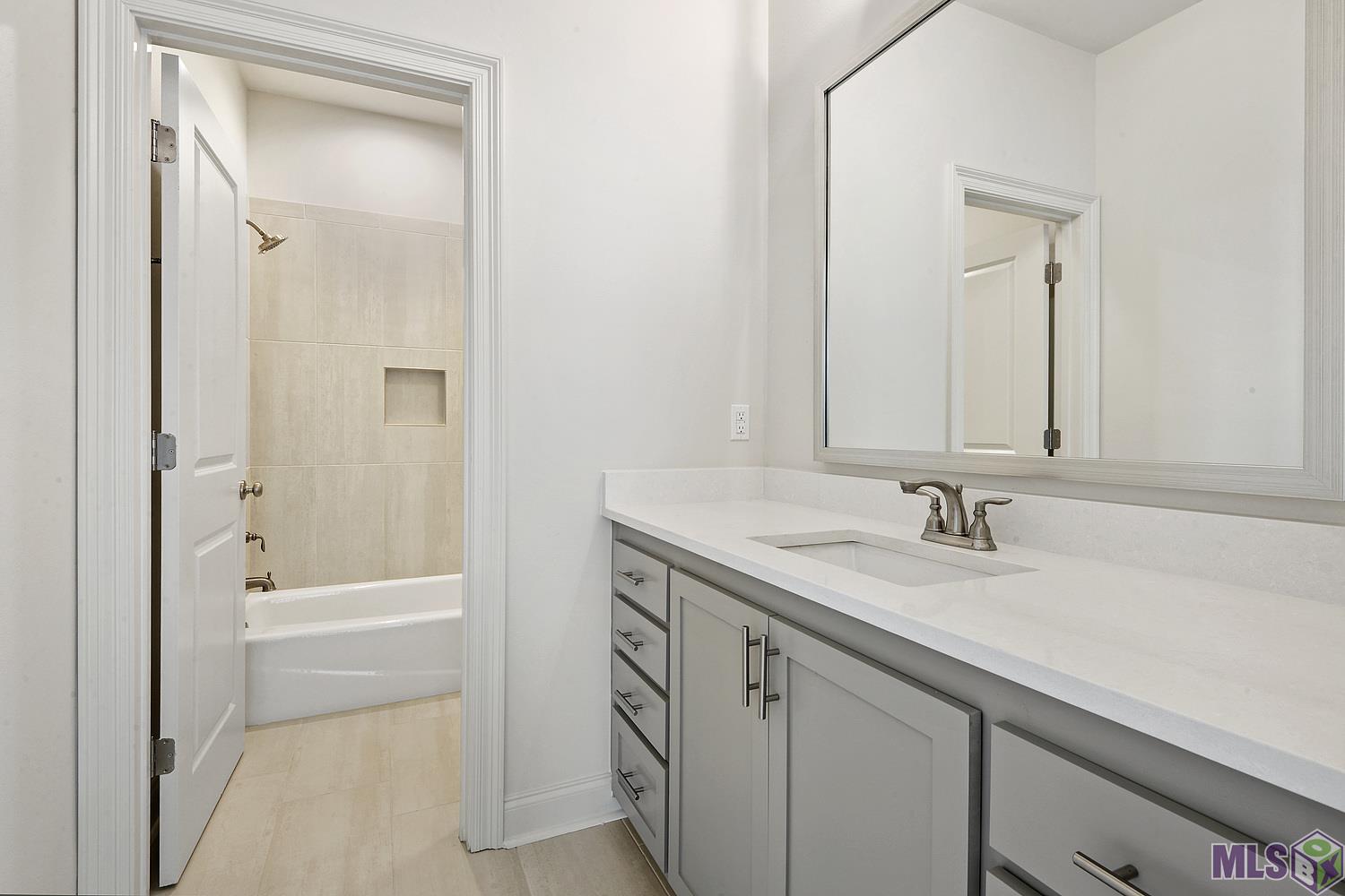 5324 Rue Des Jardin Baton Rouge, LA 70808 - Photo 15 of 25