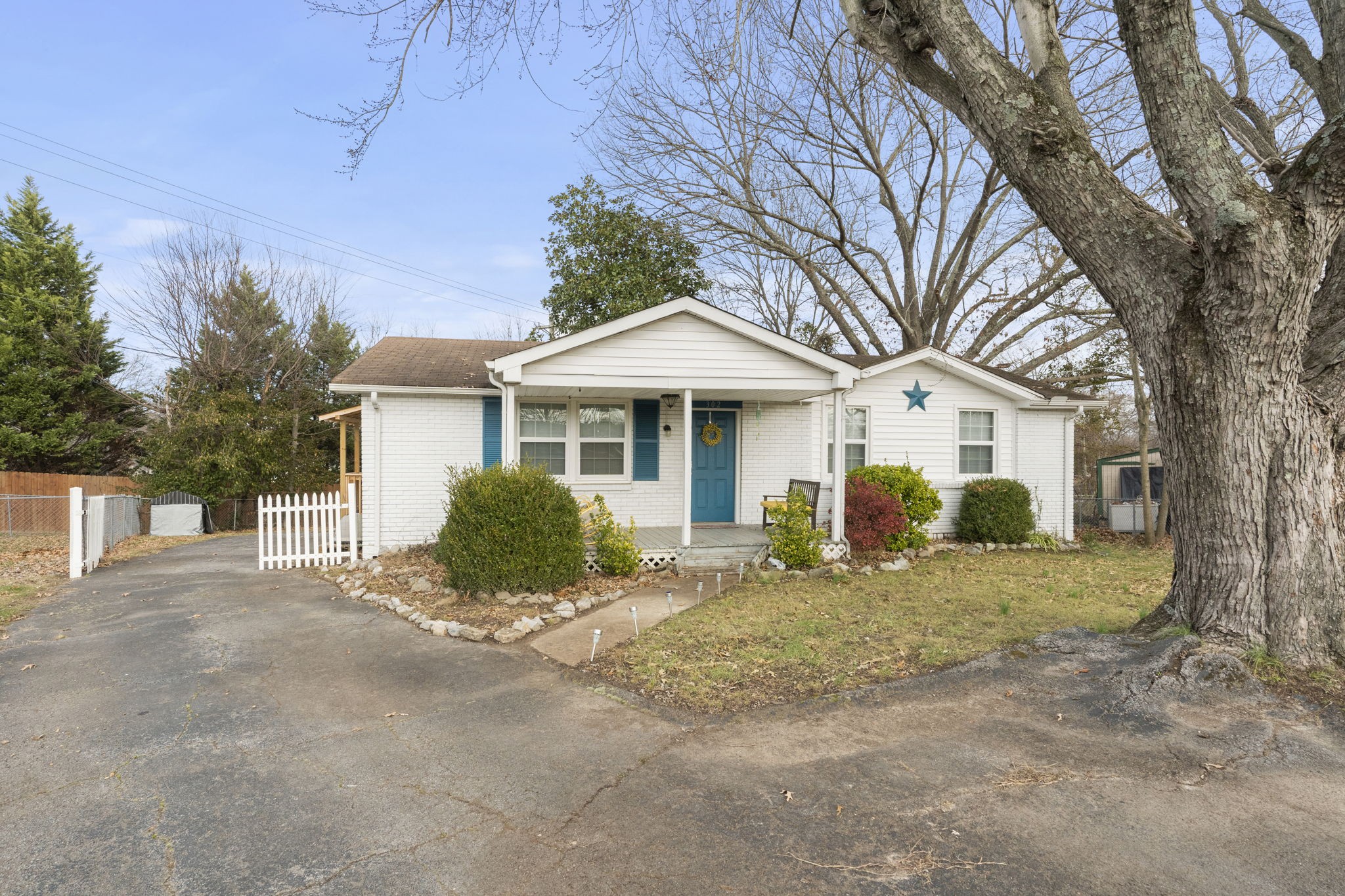 302 Grace Street Springfield, TN 37172 - Photo 3 of 32 Gallery Image 3