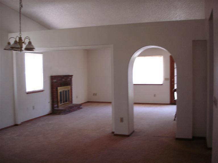 445 East Sycamore Avenue Reedley, CA 93654 - Photo 11 of 13 Gallery Image 11