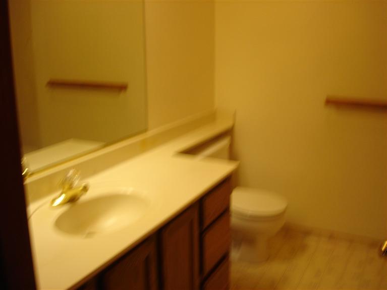 445 East Sycamore Avenue Reedley, CA 93654 - Photo 10 of 13 Gallery Image 10