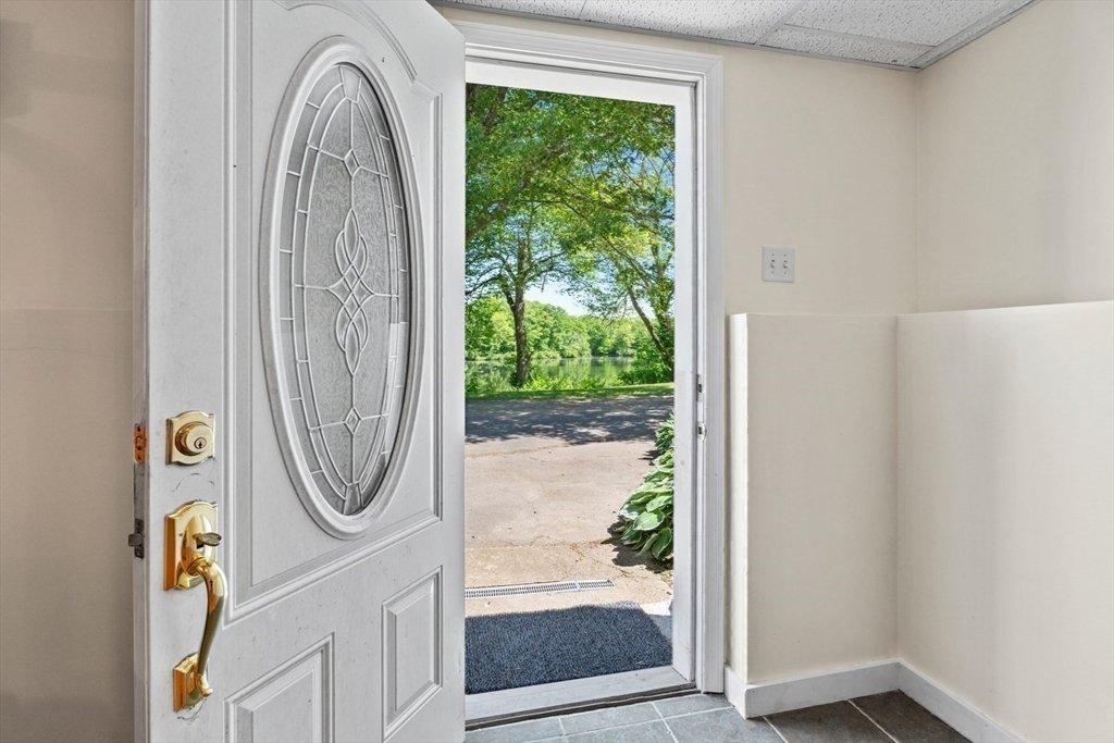 53 Farm Street Blackstone, MA 01504 - Photo 24 of 42