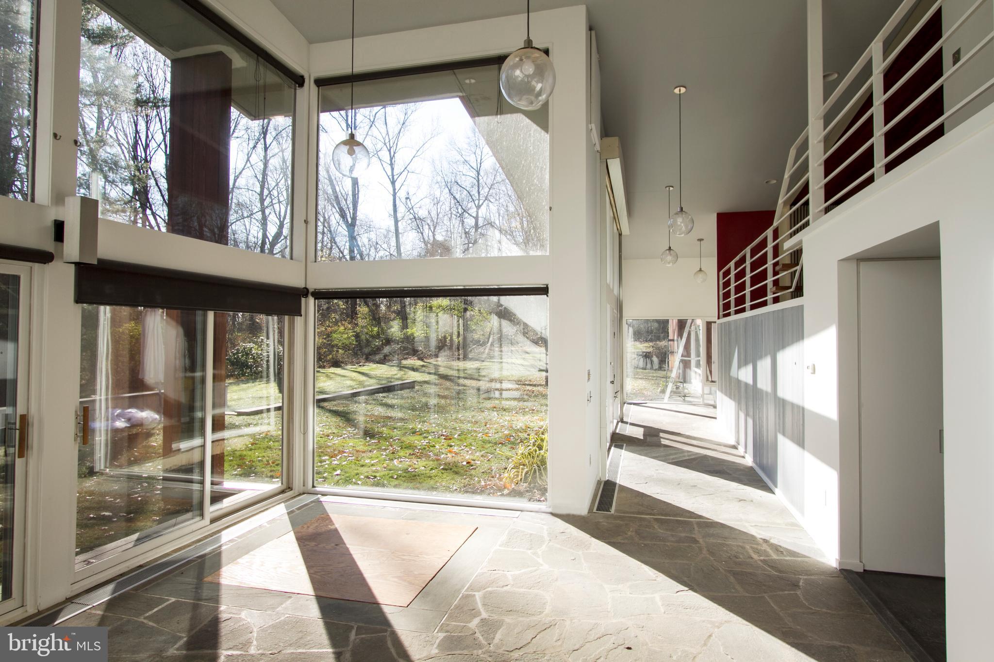 880 Lawrenceville Road Princeton, NJ 08540 - Photo 4 of 13 Sun/Family room