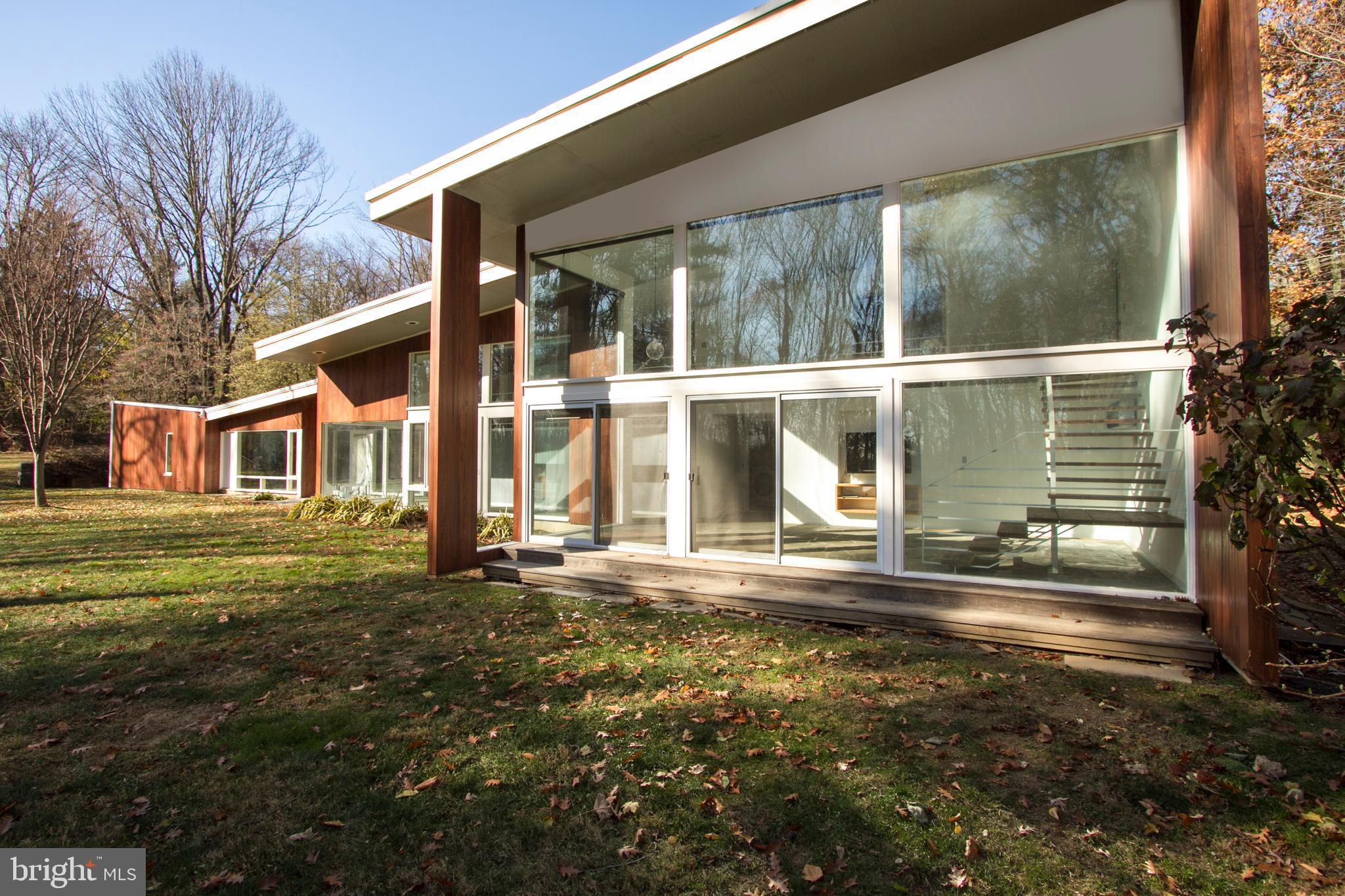880 Lawrenceville Road Princeton, NJ 08540 - Photo 5 of 13 Exterior back