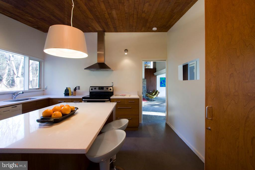 880 Lawrenceville Road Princeton, NJ 08540 - Photo 7 of 13 Kitchen