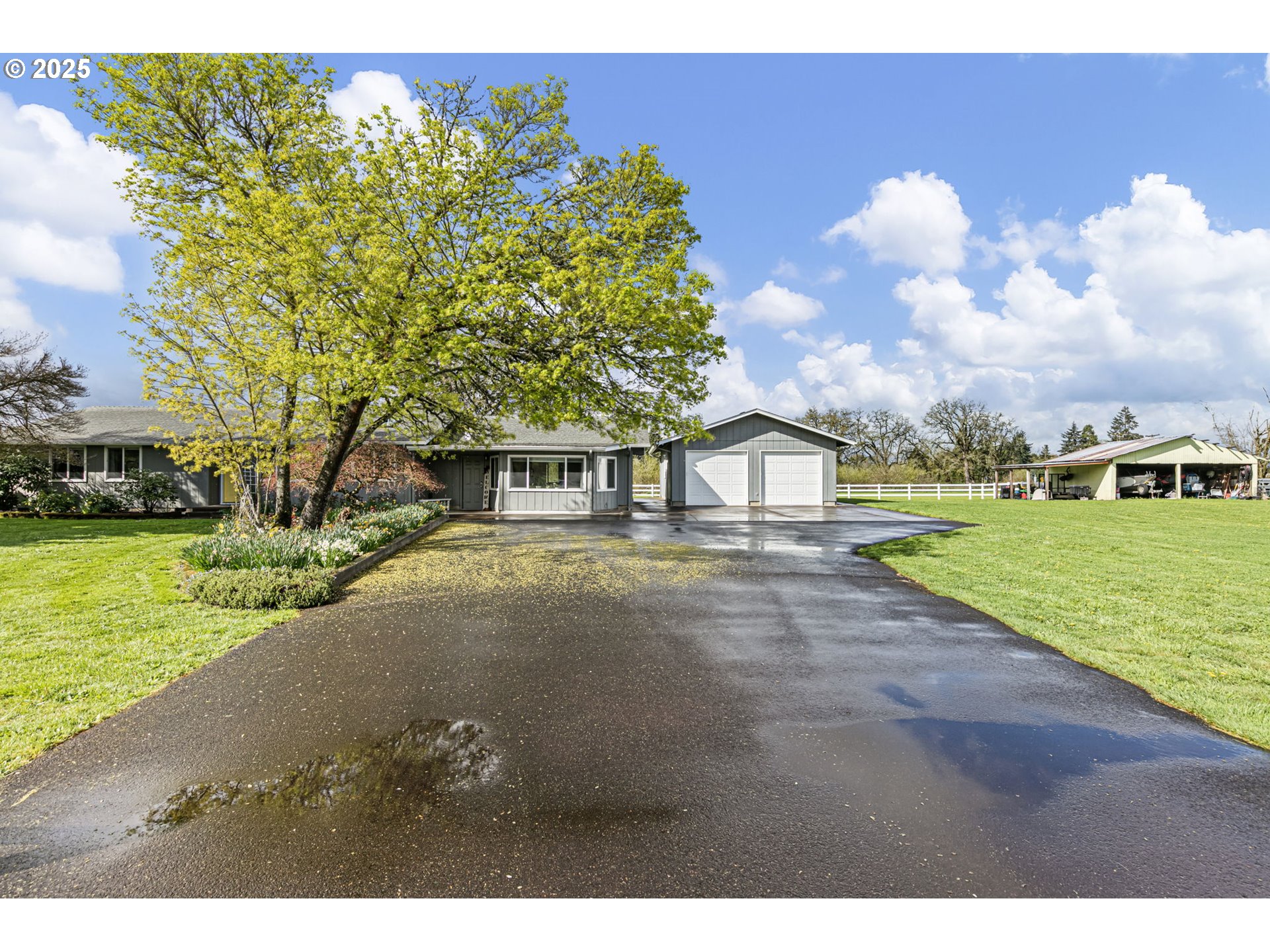 20996 Filbert Road Harrisburg, OR 97446 - Photo 2 of 47 Gallery Image 2