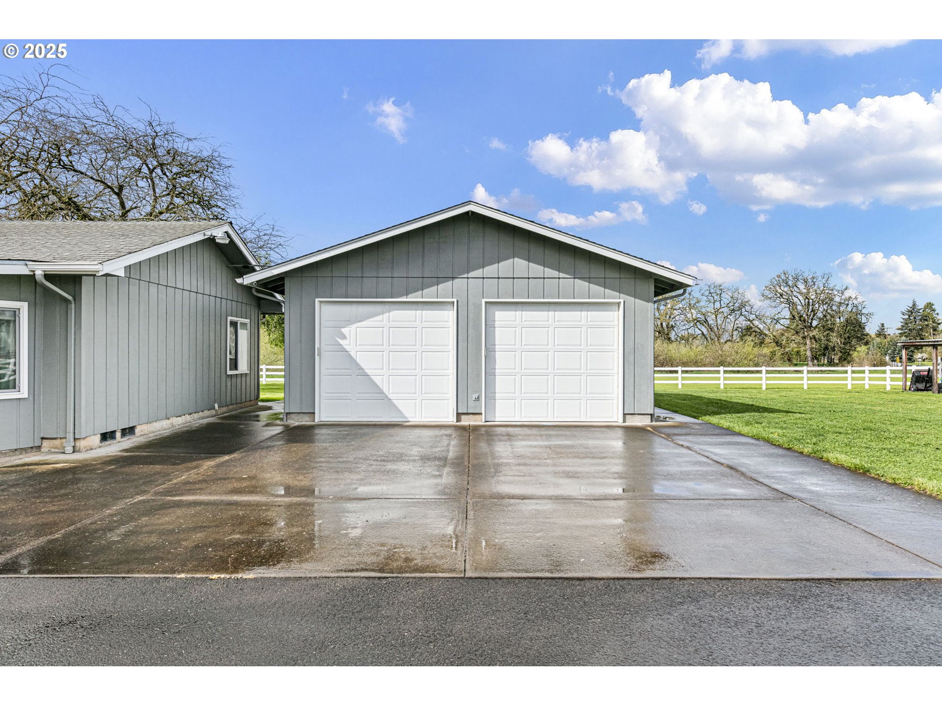 20996 Filbert Road Harrisburg, OR 97446 - Photo 4 of 47 Gallery Image 4