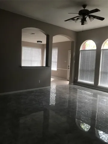 a view of entryway with a front door