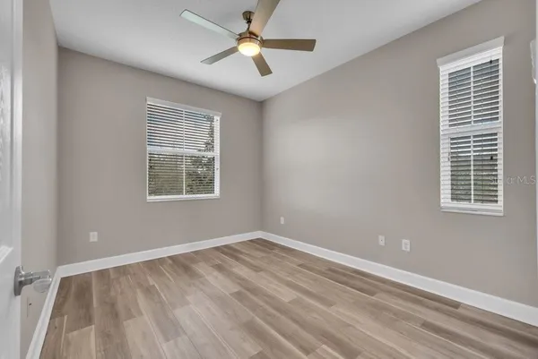 $325,000 | 16858 Dorman Road, Lithia, FL 33547