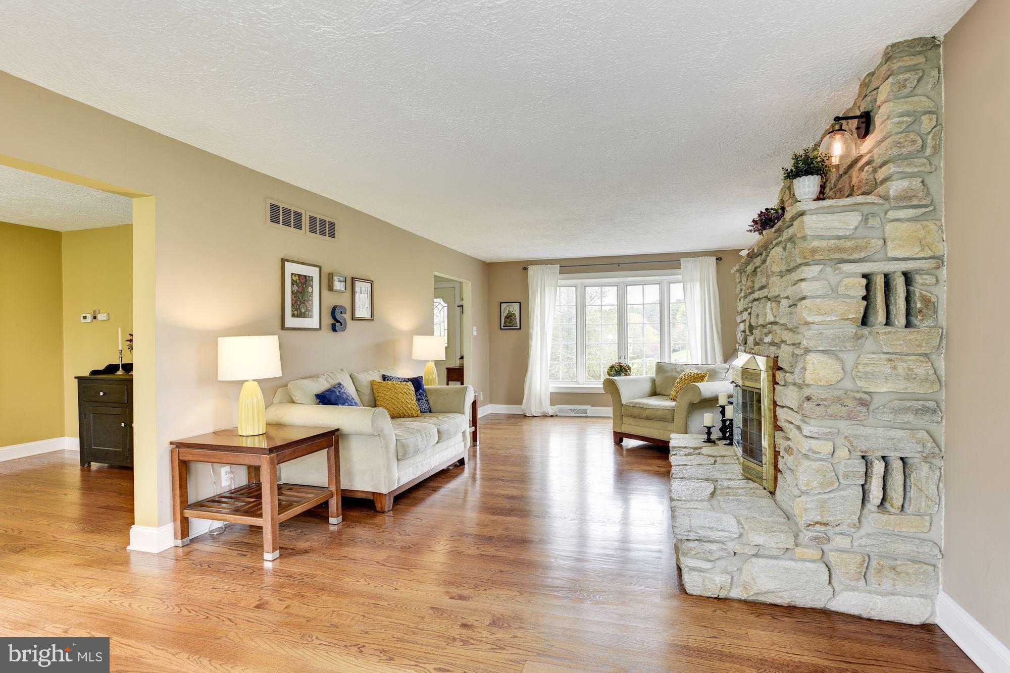 2721 Garrett Road White Hall, MD 21161 - Photo 13 of 40 Family Room