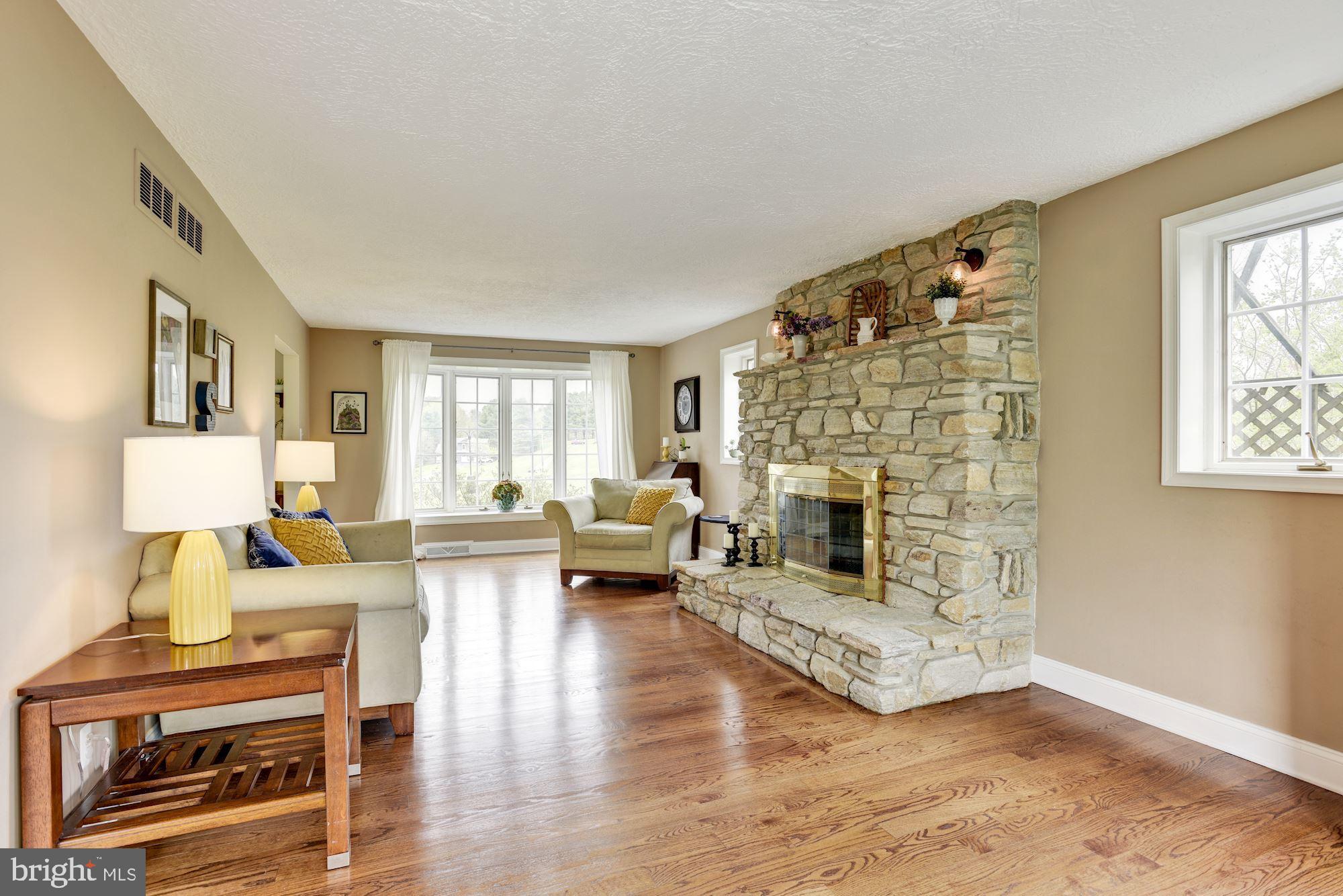 2721 Garrett Road White Hall, MD 21161 - Photo 14 of 40 Family Room
