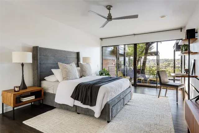 $3,200,000 | 4713 VÃa Media, Austin, TX 78746