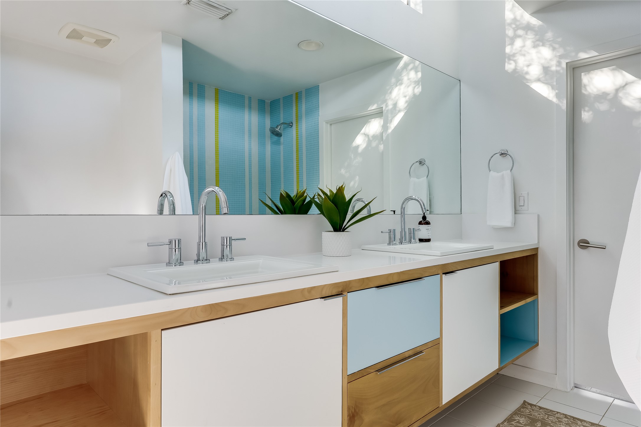 4713 Vía Media Austin, TX 78746 - Photo 24 of 40