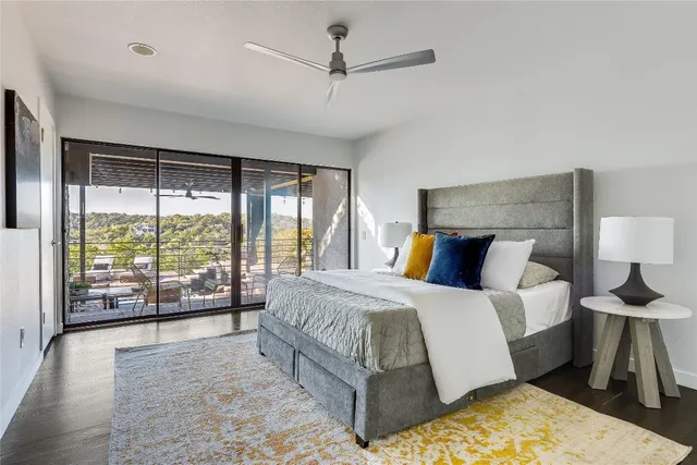$3,200,000 | 4713 VÃa Media, Austin, TX 78746