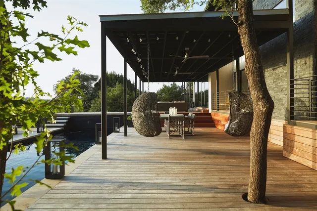 $3,200,000 | 4713 VÃa Media, Austin, TX 78746