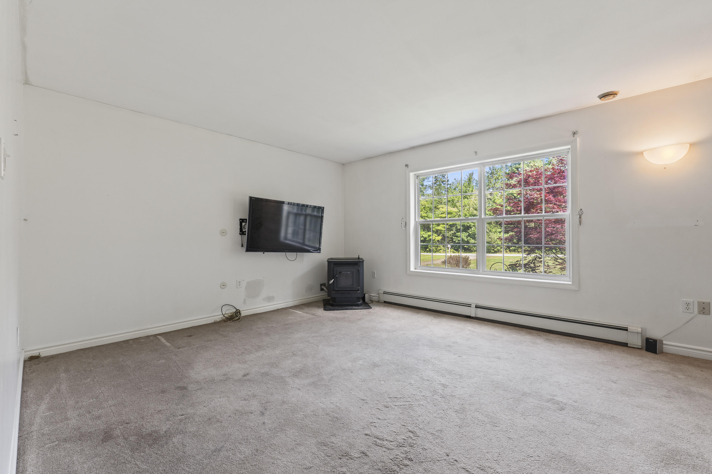 85 Lady Slipper Lane Waldoboro, ME 04572 - Photo 13 of 66 85 Lady Slipper Ln_113