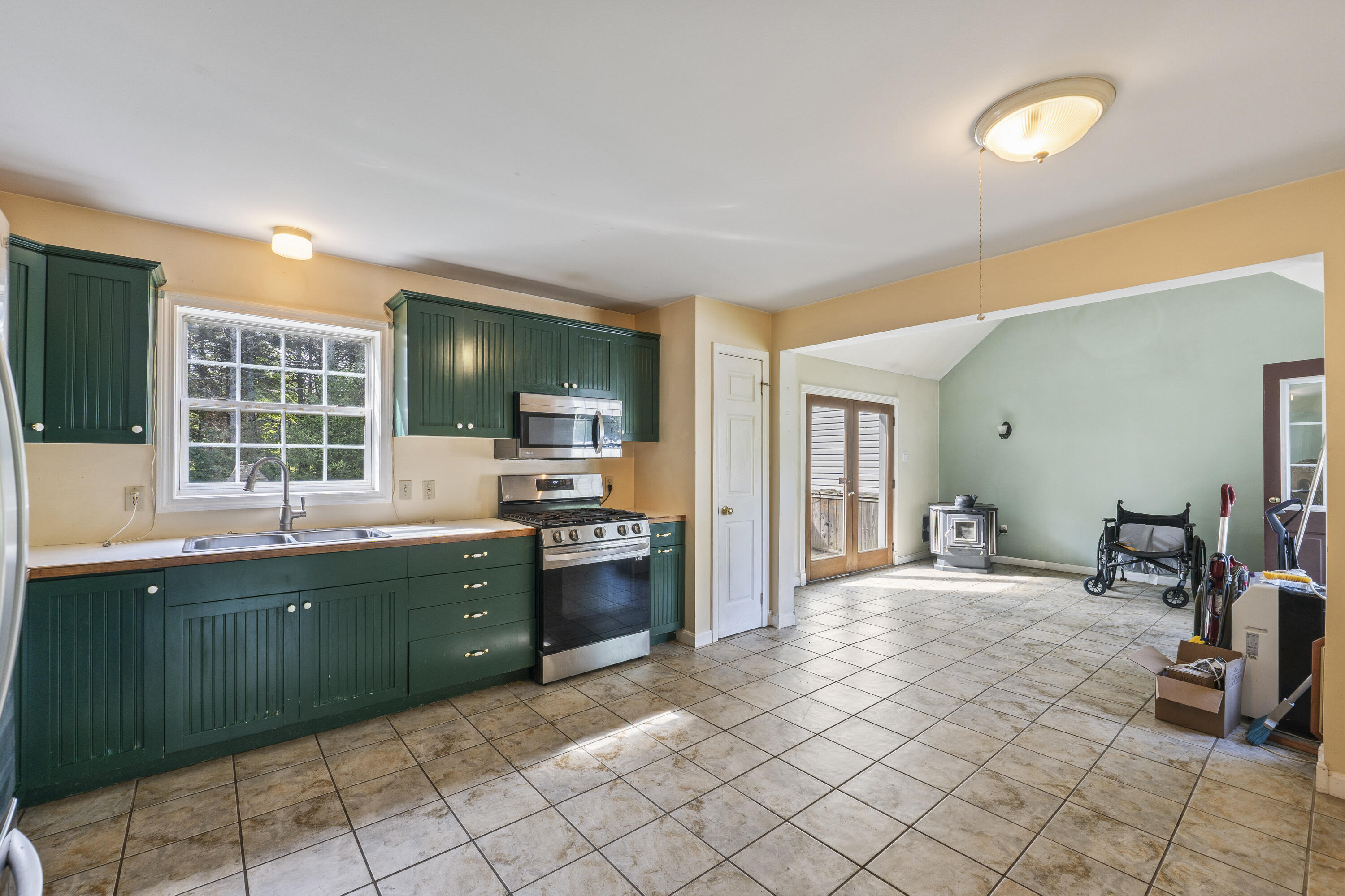 85 Lady Slipper Lane Waldoboro, ME 04572 - Photo 17 of 66 85 Lady Slipper Ln_117