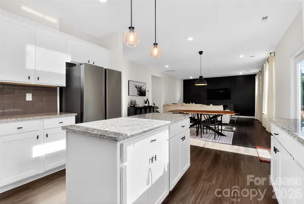 $2,995 | 7132 Wheyfield Drive, Charlotte, NC 28215