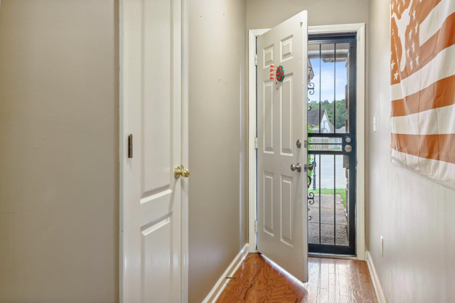 10076 Cross Ridge Road Cordova, TN 38018 - Photo 5 of 21 Entryway featuring light hardwood / wood-style flooring
