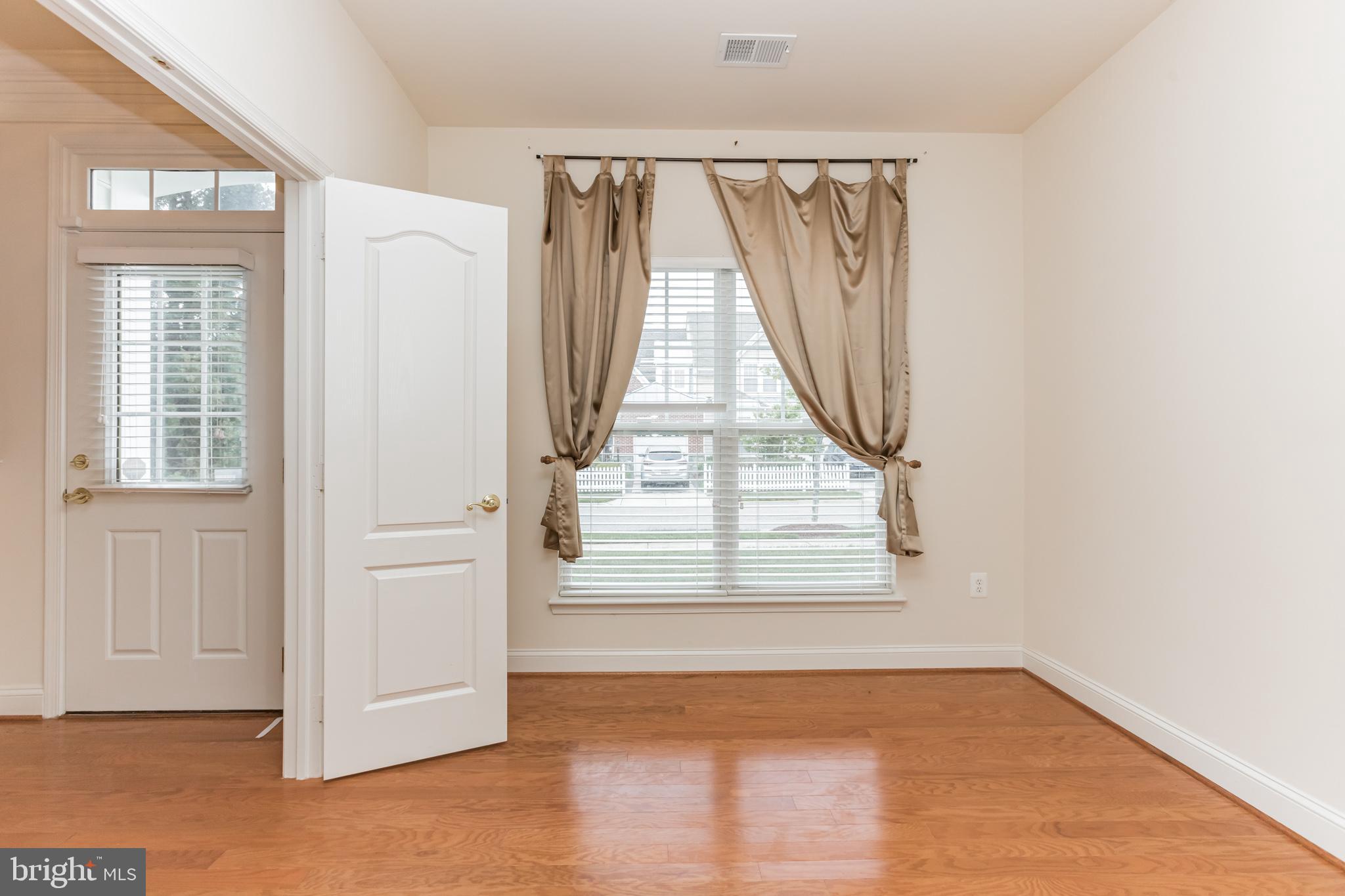 13218 Rabbit Chase Road Laurel, MD 20707 - Photo 8 of 51 Gallery Image 8