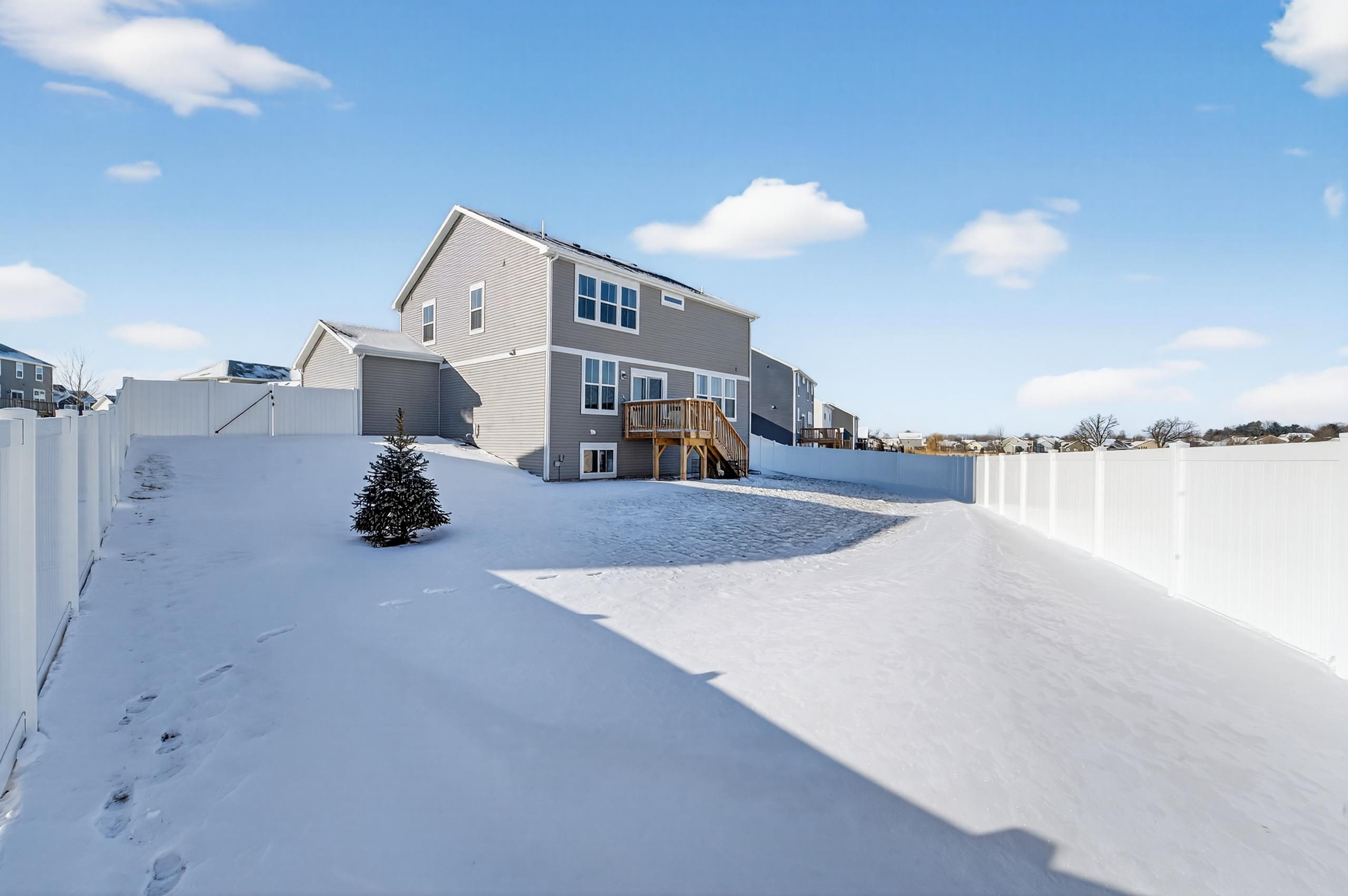 4127 Eton Circle Windsor, WI 53598 - Photo 45 of 46