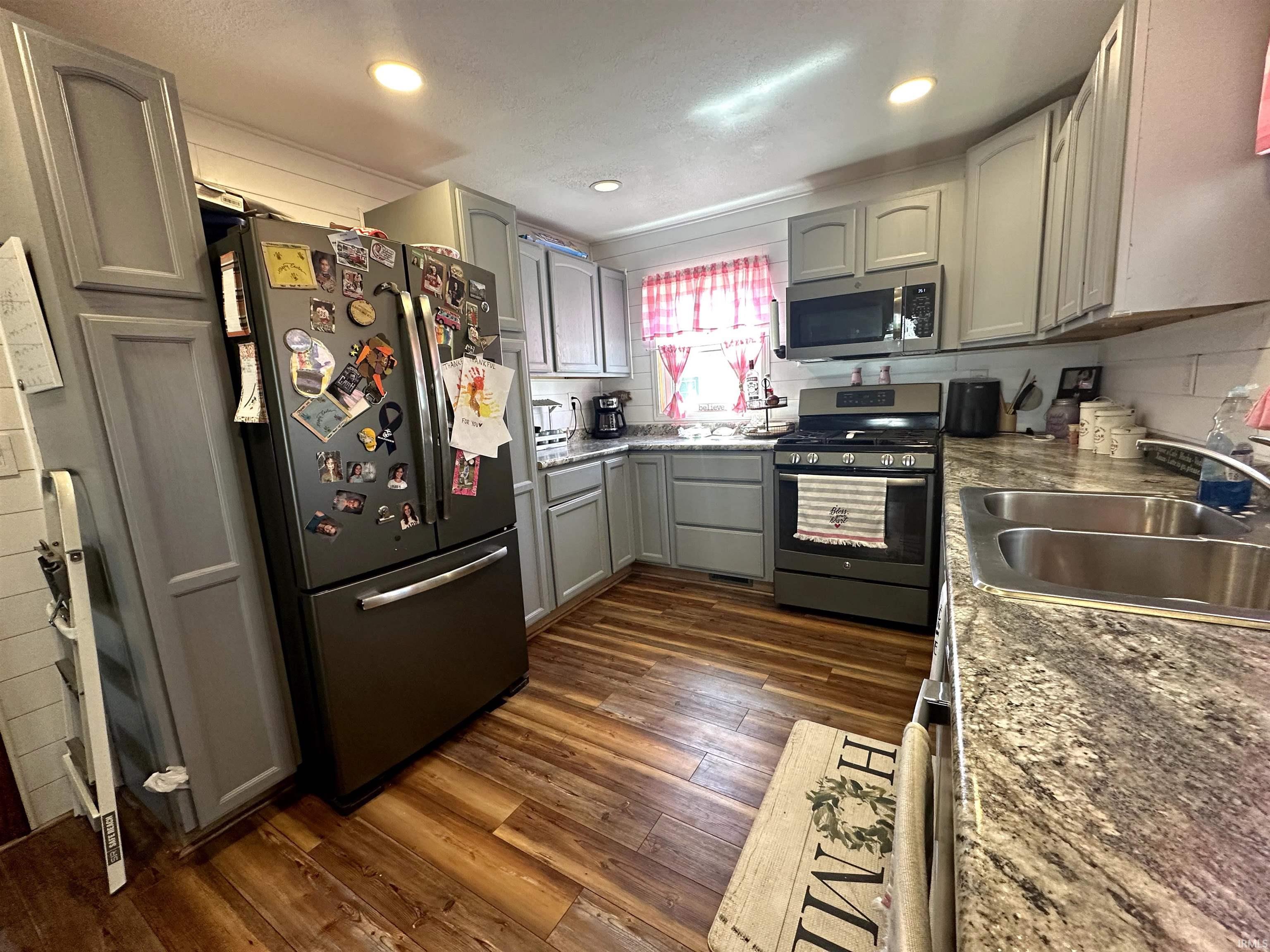 403 Williams Street Howe, IN 46746 - Photo 11 of 26