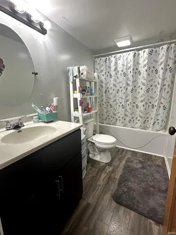 $200,000 | 403 Williams Street, Howe, IN 46746