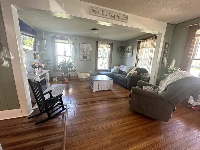 $200,000 | 403 Williams Street, Howe, IN 46746