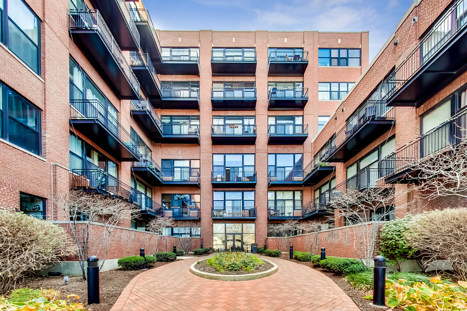 2323 West Pershing Road, Unit 124 Chicago, IL 60609 - Photo 6 of 37 Gallery Image 6